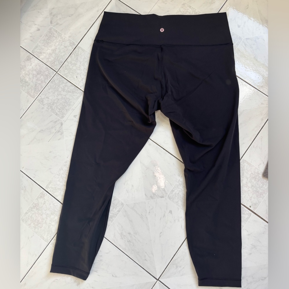 Lululemon Wunder Under crop legging